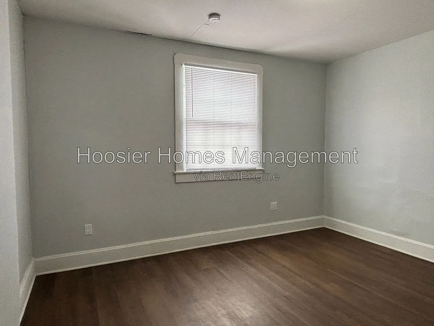 2 bed, 1.0 bath, 700 sqft, $1,000 — Photo 3