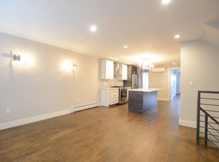 229A Scholes St, Brooklyn, NY 11206