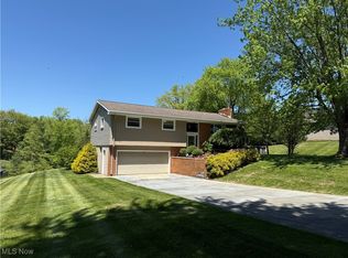 16520 Timberlane Dr, Berlin Center, OH
