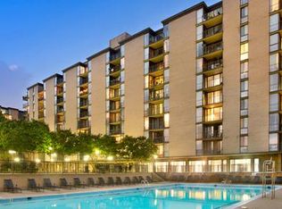 901 6th St SW APT 208, Washington, DC 20024