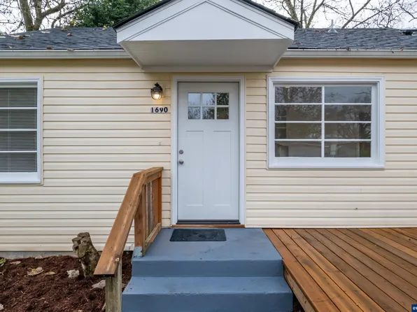 1690 Trade St SE, Salem, OR 97301