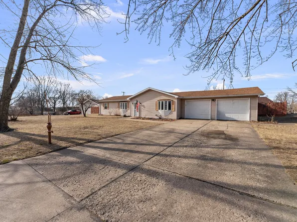 303 Jefferson St, New Boston, IL 61272