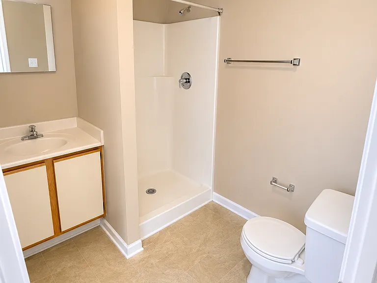 Christopher's Crossing Apartments — Photo 6