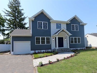 6 Hicks Ave, Syosset, NY, 11791