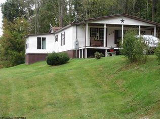 59 Wintergreen Ln, Fairmont, WV 26554