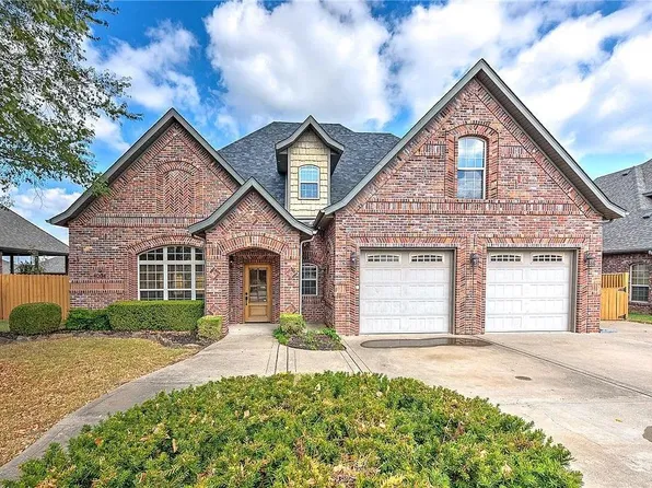 4004 SW Town Vu Rd, Bentonville, AR 72712