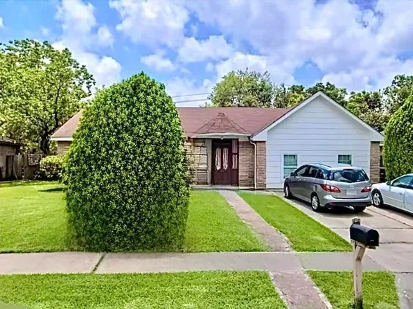 10719 Carvel Ln, Houston, TX 77072