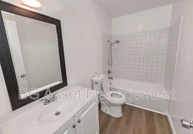 212 Westwood St — Photo 11