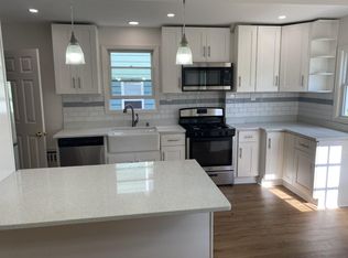 32 Weaver St, Summit, NJ 07901