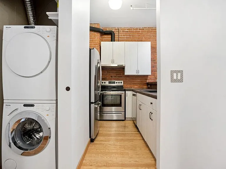 518 Beatty St #306 — Photo 23