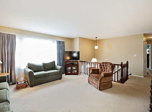 2nd image of 128 Ellington Dr