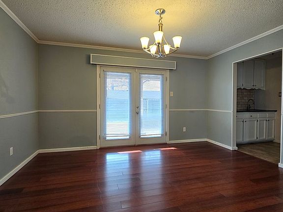 5th image of 2129 Jonquil Park Dr