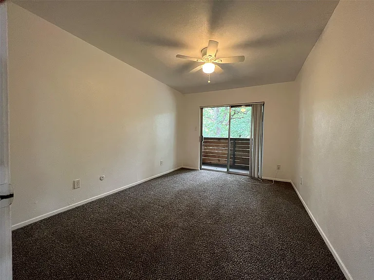 1908 Camden Ct #3 — Photo 11