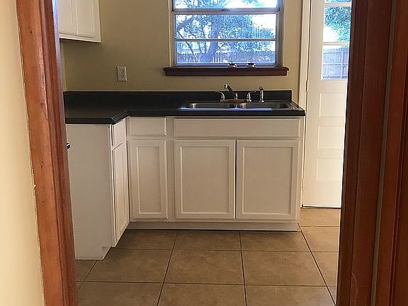 New Kitchen Cabinets/Counter