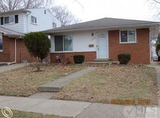 19442 Rensellor St, Livonia, MI 48152