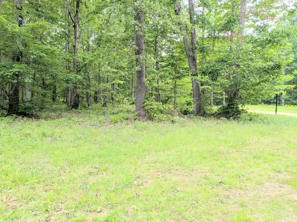 1340 Owl Cir, Hurricane Mills, TN 37078