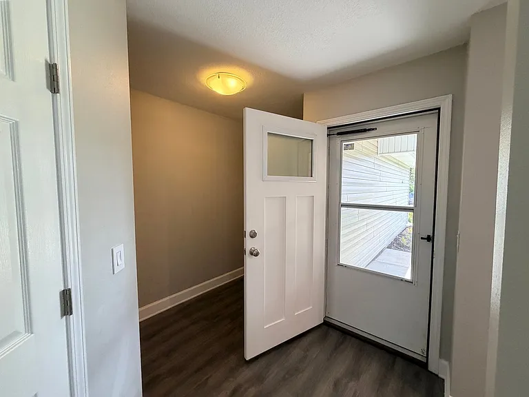 7738 Lola Cir — Photo 5
