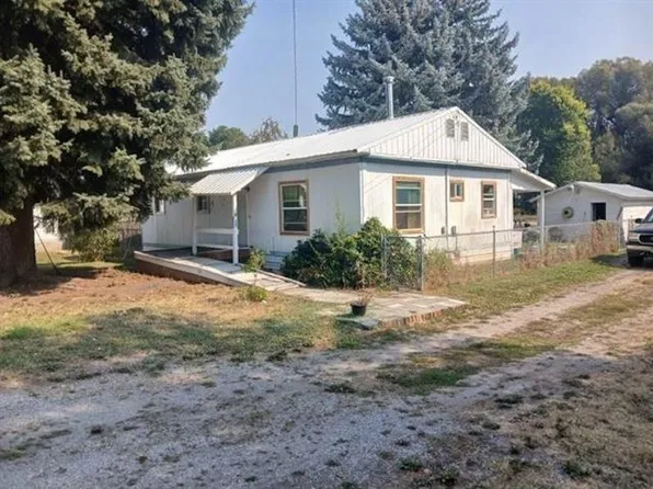 303 S Stevens St, Chewelah, WA 99109