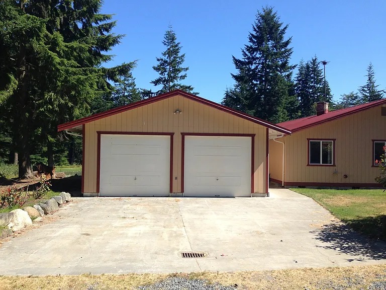 925 Classic Rd — Photo 13