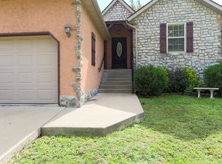 1302 E Lark St, Ozark, MO 65721