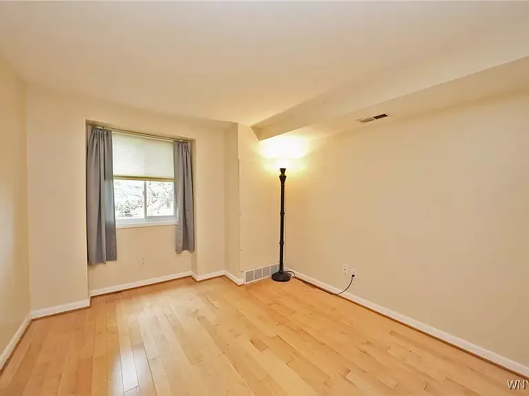 5 Cambridge Sq #F — Photo 11