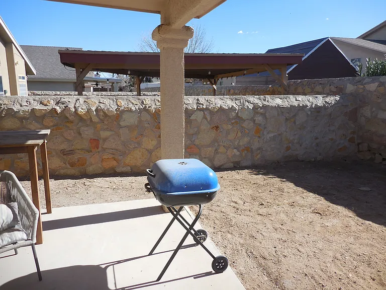 12572 Paseo Lindo Dr — Photo 32