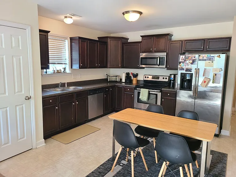 180 Pine Hollow Rd — Photo 9