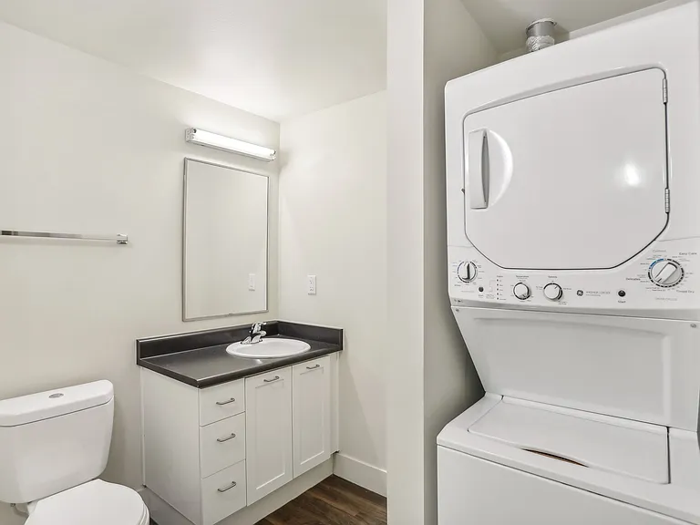 Quintessa Apartments — Photo 48