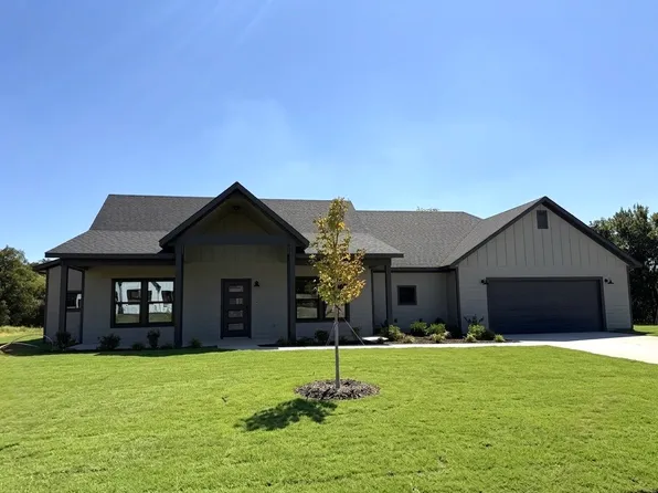 1057 Salvation Dr, Weatherford, TX 76088