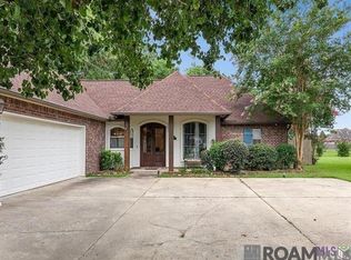 2502 Shady Bend Ct, Zachary, LA 70791