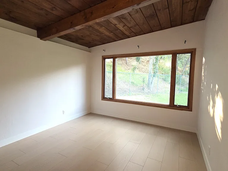 3770 Hillway Dr — Photo 10