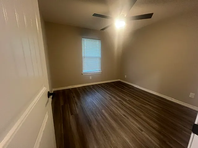 103 S Jordan St — Photo 8