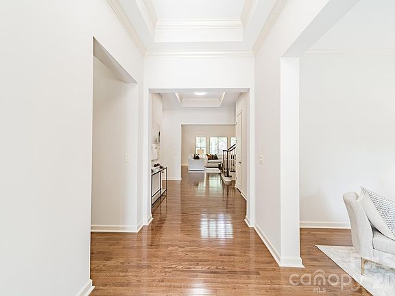 2nd image of 417 Five Leaf Ln