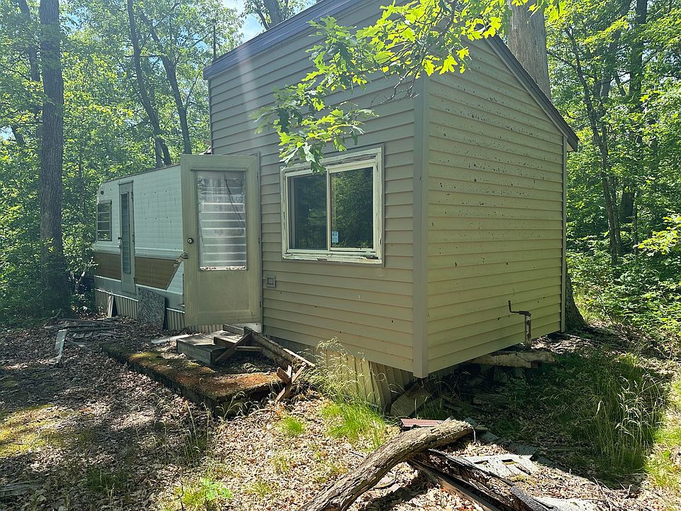 1st image of 3661 S Cornell Ave