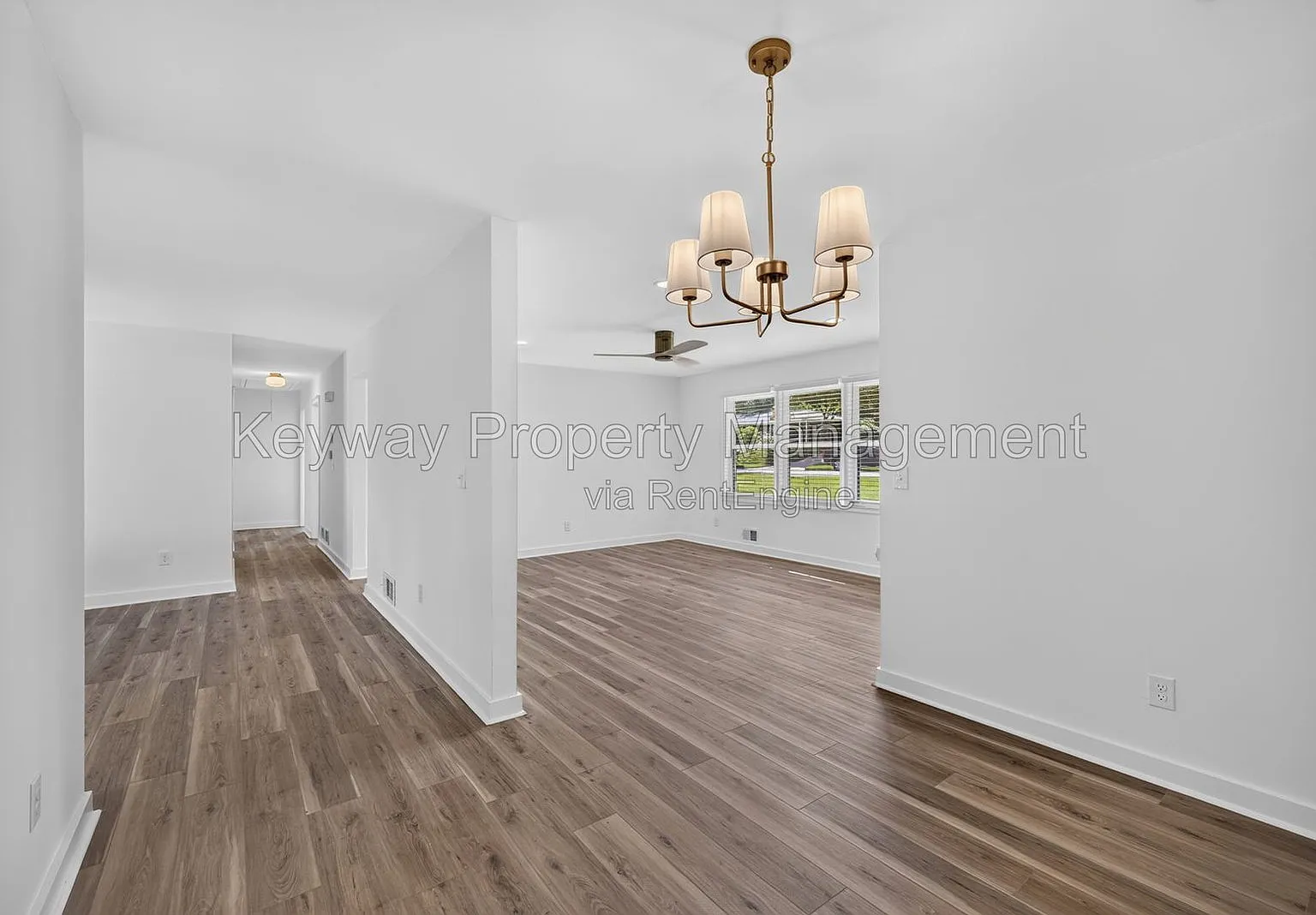 3 bed, 2.0 bath, 1394 sqft, $2,199 — Photo 4
