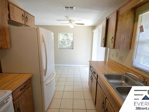 3rd image of 317 Cavanah Dr APT D