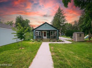 522 W 7th St, Perrysburg, OH