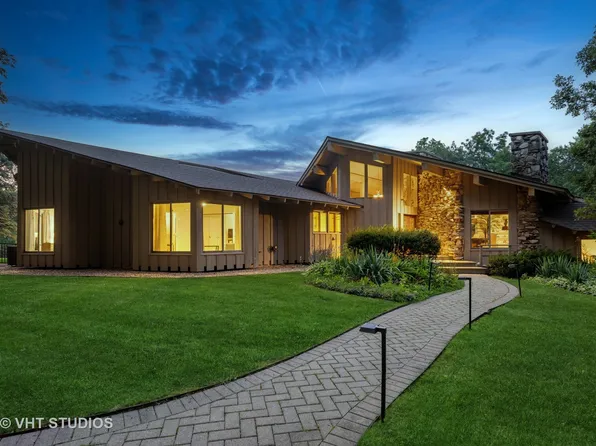 610 Signal Hill Rd, North Barrington, IL 60010