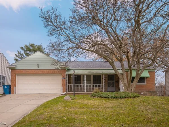 6045 Edgebrook Blvd, Parma Heights, OH 44130