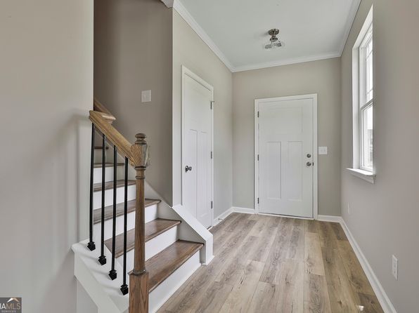 51 Camden Cir, Newnan, GA 30265