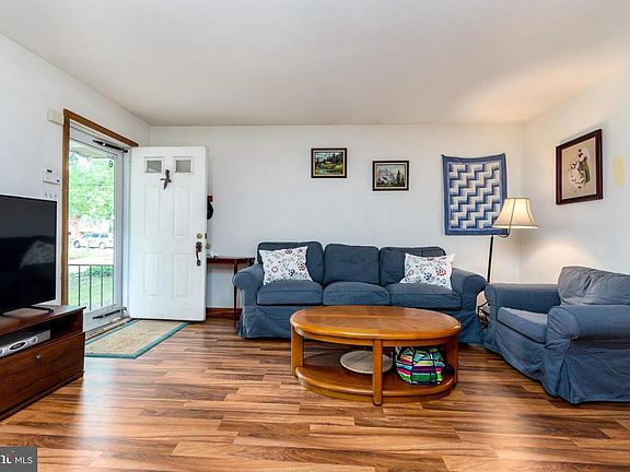 5th image of 910 Arunah Ave