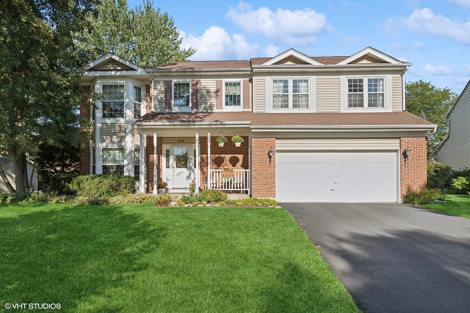 613 Kingsbury Ct photo 1