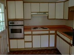 2nd image of 198 Forest St