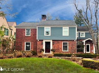 1253 Lake Park Dr, Birmingham, MI