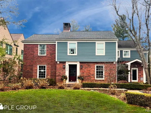 1253 Lake Park Dr, Birmingham, MI 48009