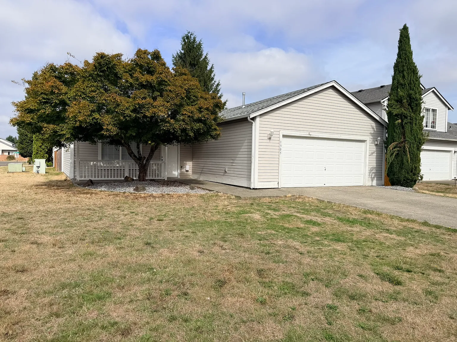 3 bed, 1100 sqft, $2,395 — Photo 2