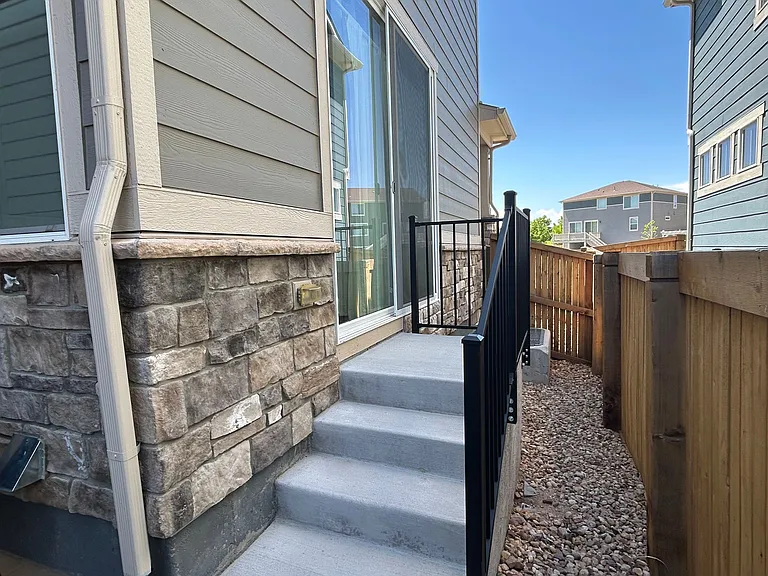 17415 Pacific Peak Cir — Photo 38