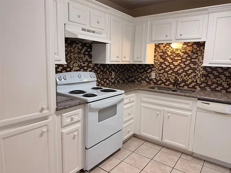 1101 Byrdsong Ct — Photo 20