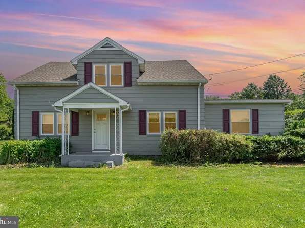 126 Locust St, Elizabethville, PA 17023