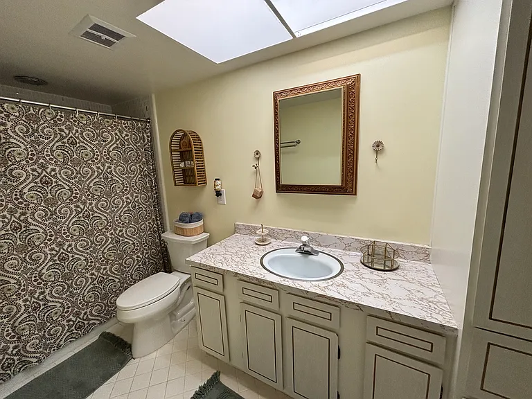 5220 Brittany Dr S #701 — Photo 18
